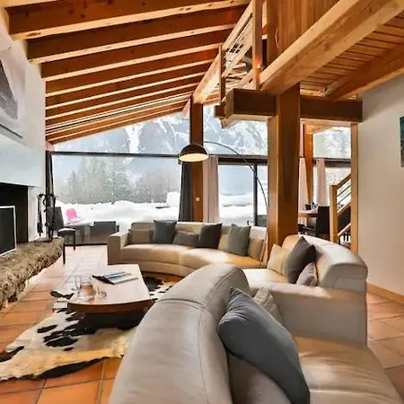 Вілла Private Chalet With Jacuzzi And Sauna- If You Want To Book, Please Contact On Wh-ats-app - 0034-605-434-371 !!!!
