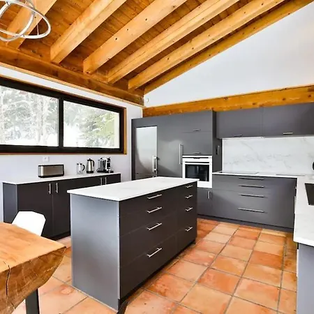 וילה Private Chalet With Jacuzzi And Sauna- If You Want To Book, Please Contact On Wh-ats-app - 0034-605-434-371 !!!! *